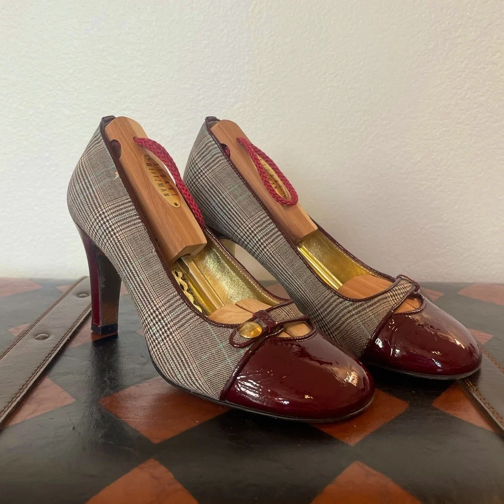 Juicy Couture Burgundy & Plaid Mary Jane Heels - Picture 1 of 8